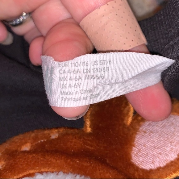 H&M and Barbie Girls Size 5-6 Crewneck Sweatshirts Gently Used Deer Fawn - Picture 2 of 6